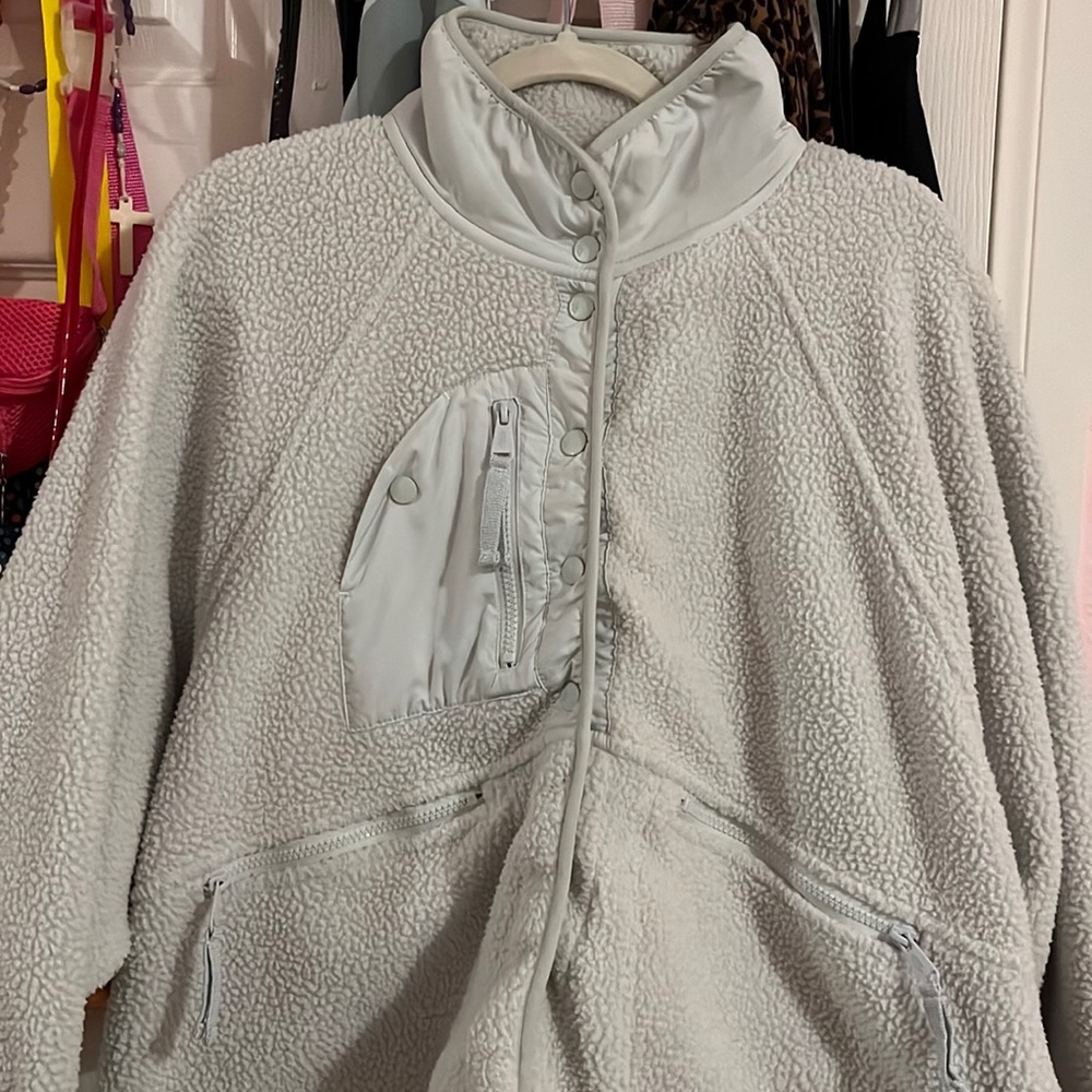 Free people: “Hit the Slopes” fleece - light mint color